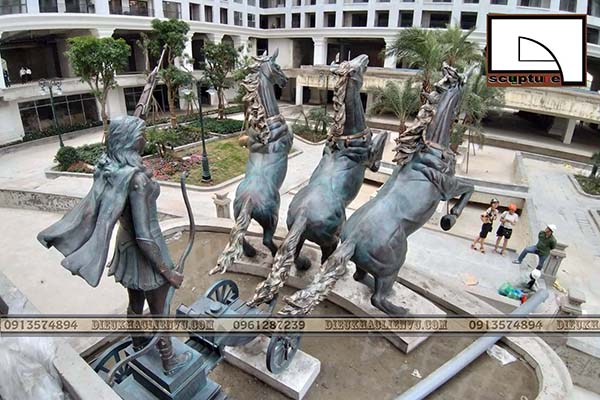 Đi&ecirc;u khắc tượng Ngựa m&atilde; đ&aacute;o th&agrave;nh c&ocirc;ng đẹp